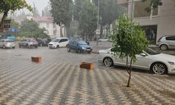 Bucak'ta dolu yağdı