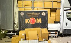 Çay'da kaçakçılık operasyonu