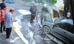 Seyir halindeyken yanan otomobil hasar gördü
