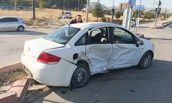 14 yaşındaki sürücü kaza yaptı: 1 yaralı