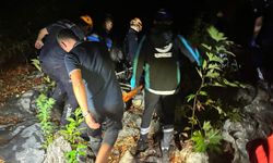 Alanya'da otomobil uçurumdan yuvarlandı: 1 ölü, 1 yaralı