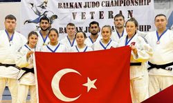 Milli sporcudan gümüş madalya