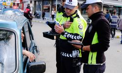 Polisten asayiş, narkotik ve trafik denetimi