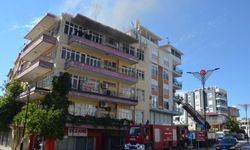 Antalya'da binada yangın çıktı: Mahsur kalan çocuklar kurtarıldı