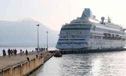 Alanya'ya Rus turistler kruvaziyerle geldi