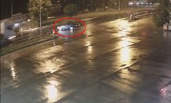 TIR'ın otomobile çarptığı kaza kamerada: 1 ölü, 1 yaralı