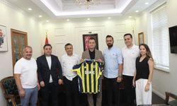 Fenerbahçeliler’den Kaymakam Öztürk’e ziyaret