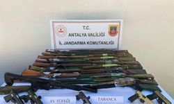 Elmalı’da büyük operasyon: 20 Ruhsatsız silah ele geçirildi