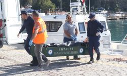 Antalya'da denizde kadın cesedi bulundu