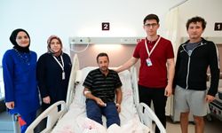 Antalya'da gözüne metal parça isabet eden hasta başarılı ameliyatla sağlığına kavuştu