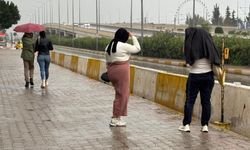 Antalya'da sağanak, yerini fırtına ve doluya bıraktı