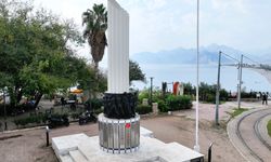 Büyükşehir Belediyesi'nden şehitlere saygı