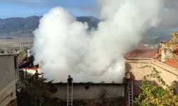 Evli çift, evdeki yangında öldü