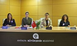 Kadın ve Dayanışmanın Renkleri sergisi açıldı