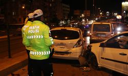 Antalya'da 6 aracın karıştığı zincirleme kaza: Maddi hasar oluştu