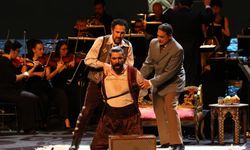 Antalya'da festivalde 'Saraydan Kız Kaçırma' gecesi