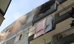 Klima yangınında ev sahibi dumandan ekilendi