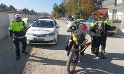 Motosikletli polise çarpıp kaçan sürücüye ceza
