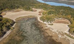 Suyu 300 metre çekilen Kovada Gölü'nün 'milli park' özelliği tehlikede