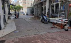 Antalya'da tartıştığı kişiyi bıçakla yaraladı