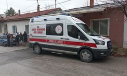 Eşinin telefonla ulaşamadığı kadın evde ölü bulundu