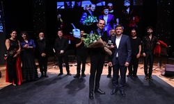 Mavi Siyah’tan ritim ve zerafetin buluştuğu unutulmaz gece