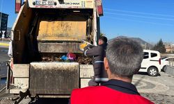 Otobüsle uygunsuz taşınan sarma ve dolmalar imha edildi