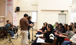 Şehit yakınları ve gazilerden THM korosu