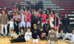 Antalya Muratpaşa basketbol namağlup şampiyon
