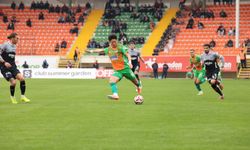 Alanyaspor kendi evinde Fatih Karagümrük'ü 2-0 yendi