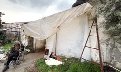 Muşambayla çevrili alanda yaşam mücadelesi