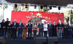 Özdemir, Noel Baba Festivali'ne katıldı