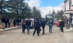 Susuz Belediyespor takım otobüsüne taşlı saldırı