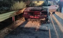 Seyir halindeki otomobil alev aldı!