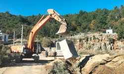 Alanya'da kırsal yollarda bakım sürüyor