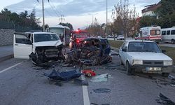 Yola çıkan kedi, kazaya neden oldu: 2 ölü, 3 yaralı