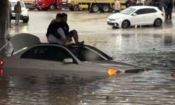 Antalya ve ilçelerinde sağanak etkili oldu