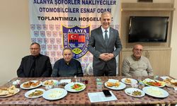 Başkan Akkaya: "Esnafımızın gece gündüz yanındayız"