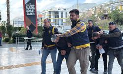 Alanya'da iki grup arasında çıkan kavgada şüpheliler adliyede