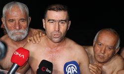 Antalya'da yeni yıl denizde karşılandı