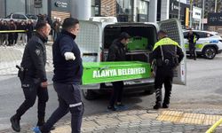 Hafif ticari araçla çarpışan motosiklet sürücüsü öldü