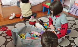 İki çocuklu çift, bir çocuğun hayatına dokunmak için koruyucu aile oldu