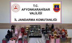 Jandarma kaçak parfüm ve saat ele geçirdi