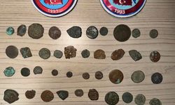 Polis; tüfek, uyuşturucu, tarihi eser ele geçirdi