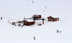 Davraz Kayak Merkezi'ne 2 haftada 100 bin ziyaretçi