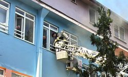 Alanya'da korkulu anlar: İlkokulda sınıfta yangın çıktı
