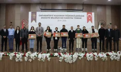 Midyat'ta üniversitelilere 252 dizüstü bilgisayar desteği