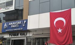 Anahtar Parti Alanya’dan Bayrak indirme olayına sert tepki