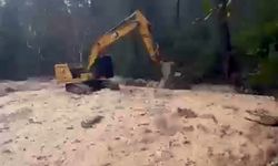 Eğirdir'de sağanak dereleri taşırdı