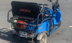 Gazipaşa'da devrilen elektrikli bisikletteki 2 kişi yaralandı